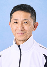 山一　　鉄也