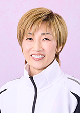 中谷　　朋子