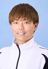 安達　　裕樹