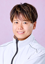 来田　　衣織